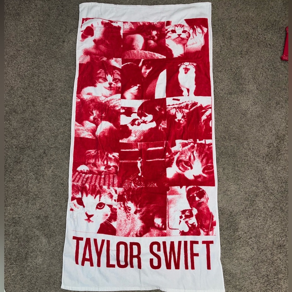 Taylor Swift Meredith Beach Towel
